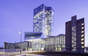La Skytower à Francfort : La BCE s’installe dans une « ville verticale »