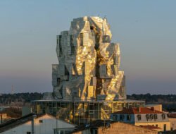 Frank Gehry Arles © Adrian Deweerdt